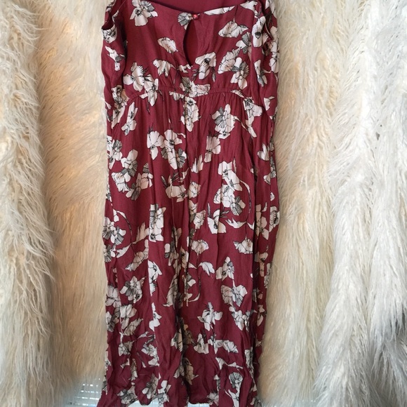 NWOT Floral Ruffle Romper! - Picture 5 of 7